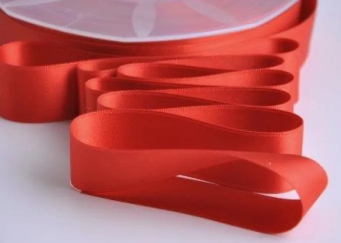 Nastro raso 25 mm rosso