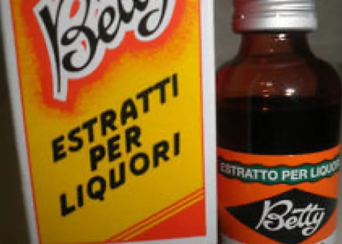 Preparato Liquore Nocino