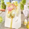 Uova in plastica dipinte